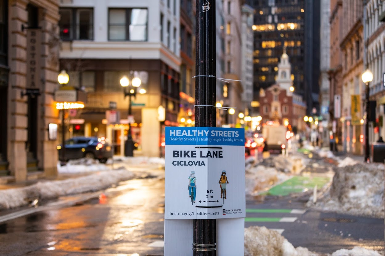 Healthy Streets sign on a new bike lane on state street