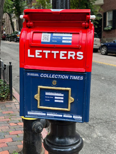 Beacon Hill Mailbox
