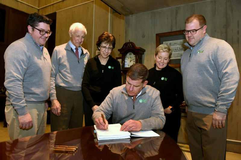 Mayor Walsh Signing the Memorandum of Agreement