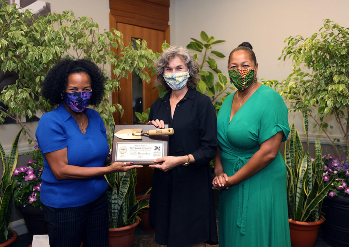 Reyering Awarded by Mayor