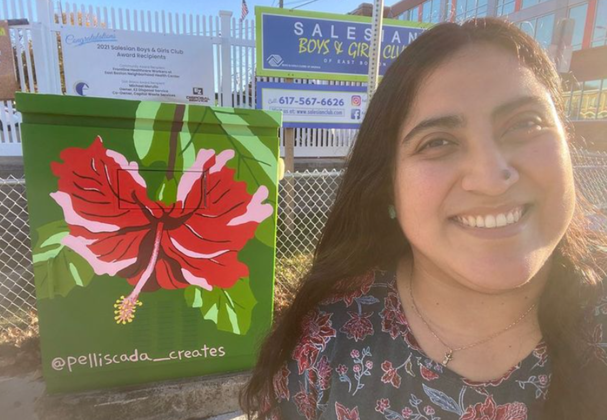 Photo of artist Maria Carolina Ticona with her PaintBox.