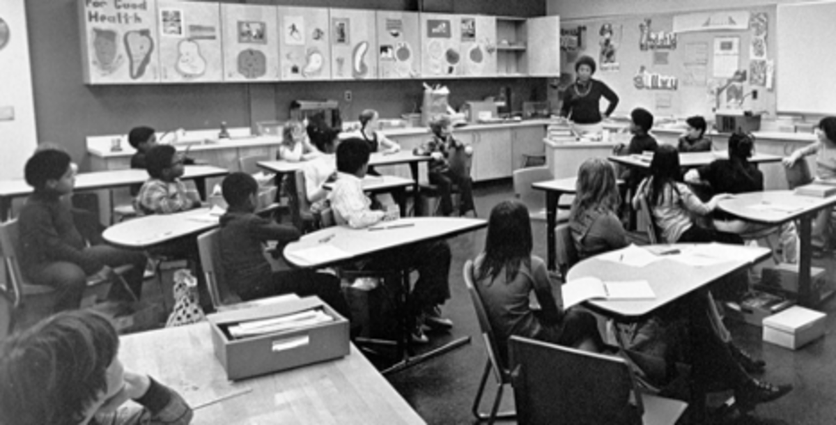 a black and white image of a classroom