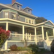 318 Metropolitan Avenue in Roslindale